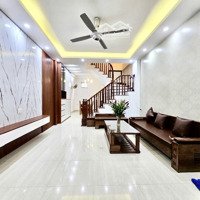 Quá Hiếm Cần Bán Nhà Việt Hưng 50M2-Chỉ Hơn 6 Tỷ- Dân Xây-Full Nội Thất-Ô Tô Gần-2 Thoáng