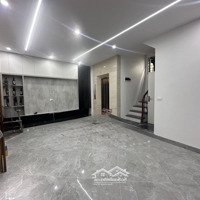 Bán Nhà Riêng Tại Phố Hồng Mai, 10,3 Tỷ, 40M2, 3 Phòng Ngủ+ 6 Vệ Sinh Hướng Đb