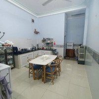 Cần Tiền Bán Nhà Nguyễn Đình Chiểu, Phường 5, Quận 3Diện Tích64M2. Liên Hệ: 0932861530 Vân