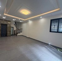 Bán Nhà Phố Nguyên Hồng,Vũ Ngọc Phan,Đống Đa. Diện Tích: 55M2X8 Tầng(Thang Máy),Mt5,5M.mặt Ngõ Oto. Giá Bán 20Tỷ2