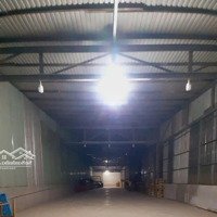 Thuê Kho Xưởng Quận 7Diện Tích300M2 Có Sẵn Văn Phòng, Wc, Pccc Chuẩn