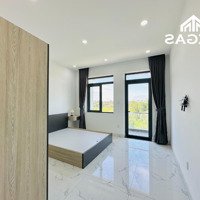 Studio Ban Công Mới Xây Full Nội Thất 30M2 Gần Sân Bay, Vòng Xoay Lăng Cha Cả - Giá Ưu Đãi Nhất Khu