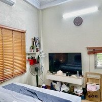 Chủ Nhà Không Trụ Được Hạ Chào 1 Tỷ-Bán Gấp Nhà Gia Thuỵ 48M2-Chỉ Hơn 6 Tỷ-Nhà Dân Xây - Nở Hậu