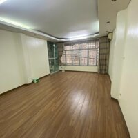 Cho thuê nhà nguyên căn Phương Liệt, 46m2, 4 tầng, 3 ngủ, 3 WC, 12 Triệu, có thương lượng