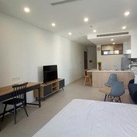 Bán Lỗ Sâu Căn 1 Phòng Ngủ Cộng 65M, Căn Studio Giá Bán 1.8 Tỷ Liên Hệ: 0901383888