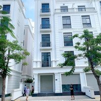 Bán Căn Nhà Phố Sân Vườn Khu Biệt Thự Vinhomes Grand Park Quận 9 Giá Hợp Lý Đầu Tư. Liên Hệ: 0916111163