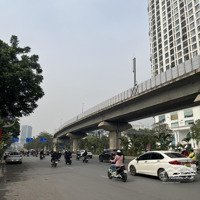 Mặt Phố Nguyễn Trãi, Thanh Xuân, Đối Diện Royal City, Vỉa Hè Đá Bóng, Kd Đỉnh Cao, 56M, Chỉ 17,5 Tỷ