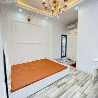 Bán Nhà Phố Thanh Nhàn 30M X5 Tầng, Lô Góc Thoáng Sáng, Ngõ Nông, Giá 5.X Tỷ