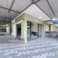 Cho Thuê Gấp Biệt Thự Mới Đẹp 3 Phòng Ngủoasis City, Bến Cát, Bình Dương Giá Rẻ, Đối Diện Đại Học Việt Đức