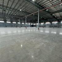 Cần bán hoặc cho thuê 15.000m2 đất có 8000m2 kho nhà xưởng khu công nghiệp Chu Lai, Núi Thành,