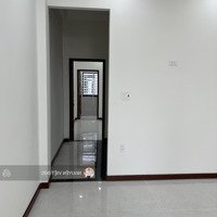 Lỗ Hơn 1Tỷ Bán Gấp Nhà Đẹp Hoàn Công Đủ View Công Viên Gần Vincom Dĩ An Ngã Tư 550