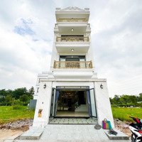 Bán Nhà Sổ Riêng 95M2 South Villa Phước Kiển Nhà Bè Gần Quận 7 Khoảng 5,5Km | Full Nội Thất