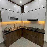 Bán Nhà Ngõ 29 Thượng Thanh, Long Biên, 30m2, 5 Tầng, Ô Tô, Phân Lô, Chỉ 5.x Tỷ