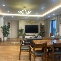 Bán Căn Vinhomes D''capitale 3 Ngủ 110M2 Tầng Trung Thoáng Đẹp, Full Đồ Tại C7 Giá 10.X Tỷ