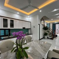 Cho Thuê Gấp Nhà Riêng 6 Phòng Ngủ 5 Vệ Sinh 45M2 Tại Lĩnh Nam, Hoàng Mai, Hà Nội, 10 Triệu