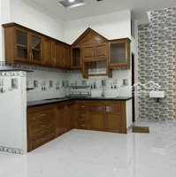 Nhà Bc Sát Bên Chợ Cần Sang Lại 800 Triệu Sổ Hồng Riêngdiện Tích81.2M2 Liên Hệ: 0937.714.638 Để Được Hỗ Trợ.