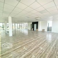 Cho Thuê Văn Phòng 100M2 Quận 1 - Vị Trí Đắc Địa, Giá Cạnh Tranh