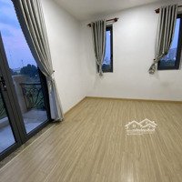 Studio Có Cửa Sổ Thoáng - Máy Lạnh, Siêu Xịn