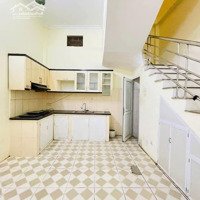 Khương Đình, Thanh Xuân,Diện Tích43M2 X 3 Tầng,Mặt Tiền1,5/5M Giá Nhỉnh 4 Tỷ, Gần Ô Tô.