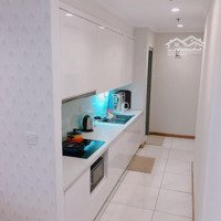 Cho Thuê Căn Hộ 2 Phòng Ngủ Vinhomes Central Park Sát Công Viên Yên Tĩnh, View Sông, Full Nội Thất