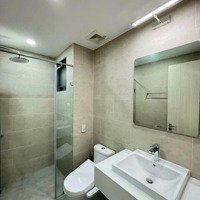 Chủ Nhà Gửi Bán Nhanh Căn 1 Phòng Ngủ51M2- 3,5 Tỷ D-Homme Tại Trung Tâm Sg Tầng Cao View Đẹp Hướng Đầm Sen