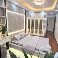 Bán Nhà Tập Thể T1, Thái Hà, Láng Hạ, Đống Đa, 2 Ngủ Có Sân Để Xe, Ô Tô Vào Sân, Nhà Đẹp, Ở Ngay