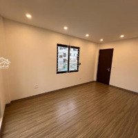 Bán Nhanh Nhà Đẹp Phố Trạm Long Biên Hà Nội 80M2