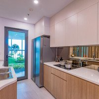 Chính Chủ Nhượng Căn 2 Ngủ Wisteria- Tầng Trung + View Bể Bơi. 5.X Tỷ Bao Thuế Phí!