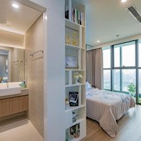 Chính Chủ Nhượng Căn 2 Ngủ Wisteria- Tầng Trung + View Bể Bơi. 5.X Tỷ Bao Thuế Phí!