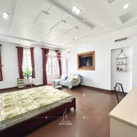 104M2 ( Ngang Lớn 5M ) - Sát Chợ Bà Chiểu, Bình Thạnh - Ô Tô 7 Chỗ Tới Nhà - 5 Tầng Btct - Nở Hậu.