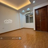 Nhà Mới Ở Ngay, Tại Hoàng Cầu, Trần Quang Diệu Đống Đa 42M2*5T Phân Lô Vỉa Hè Giá Chỉ 13,5 Tỷ