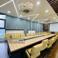 Building Mặt Phố Hoàng Quốc Việt Sầm Uất Gần Phố Nguyễn Văn Huyên 200M2 Chỉ 86.8 Tỷ. 0989626116