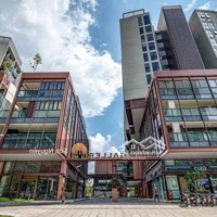 Cho Thuê Shophouse The Galleria - Căn Góc Ngay Cổng Vào Toà Nhà , Đối Diện 2 Toà Văn Phòng