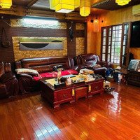 Chỉ 27 Tỷ Có Ngay Nhà Siêu Hiếm Ba Đình View Hồ Diện Tích: 126M2 5T Mt7M Lô Góc 3 Thoáng Tặng Full Nội Thất