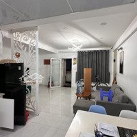 Cần Bán Gấp Căn Hộ Chung Cư P3..Q4. Diện Tích: . 83M2 Giá Bán 3,7 Tỷ.. 2 Phòng Ngủ.2 Tolet