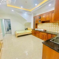 Trống Phòng Studio Rộng 30M2 Full Nội Thất, Cửa Sổ Thoáng Gần Đh Luật, Gigamall, Thủ Đức