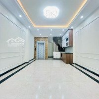 Bán Nhà Cầu Giấy, Lô Góc - 6 Tầng Thang Máy - Ngõ Thông - Mới Koong, 40,6M2, Giá Bán 10,75 Tỷ