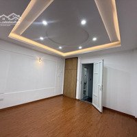 Cực Phẩm Võ Chí Công - 1 Nhà Ra Mặt Phố - Ô Tô Kinh Doanh Sầm Uất - 30M2 5.5 Tỷ