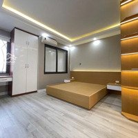 Siêu Rẻ - Chỉ 6,5 Tỷ - 63M2 Nhà Đẹp Ngọc Thụy, 2 Nhà Ra Mặt Phố -Mặt Tiền6,8M, 5 Pn Rộng