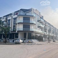 Tôi Cho Thuê Văn Phòng Nhà Mới Nhận Bàn Giao Giá Chỉ 8 - 10 Triệu/Tháng. Liên Hệ: 0868318233