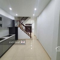 Bán Nhà Phố Nguyễn Tri Phương- Ba Đình- Phân Lô- Gần Oto Tránh- 40M2 - Chỉ 11.3 Tỷ