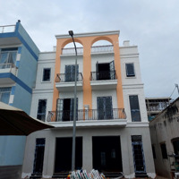 Bán Shophouse Đẹp Xuất Sắc Tại Sài Gòn Town, 2,7 Tỷ, 62M2