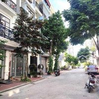 Nhà Đẹp Phân Lô Vạn Phúc, Thang Máy, Nội Thất Tiền Tỷ, Giá Ngon Bổ Rẻ