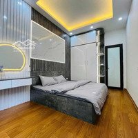 30M Ra Ô Tô,Lô Góc 3 Thoáng Cực Đẹp Hàng Xóm Royal City Thanh Xuân Phố Cự Lộc. 30M 4 Tầng 6,8 Tỷ