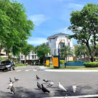Nhà Phố View Hồ Bơi, Công Viên Verosa Park,Diện Tích5X17M Lh Hương