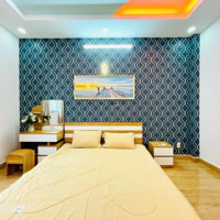 Gò Vấp --60M2 --3 Tầng --- 5.6 Tỷ
+ Nhà Đẹp, Diện Tích Ngang Lý Tưởng 5M. Nhà Đẹp Vào Ở Ngay.