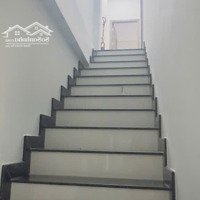 Bán Nhà Ngay Chợ Thủ Đức 4,2X13M, 1 Trệt 1 Lầu, 3 Phòng Ngủ, 2 Wc, Sổ Hồng Riêng, Nhà Mới