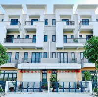 Duy Nhất Một Căn Shophouse 4 Tầng Trước 9 Tòa Cc Chuẩn Bị Xây