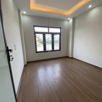 Tôi Cho Thuê Nhà Riêng Vũ Trọng Phụng 40M2 X 5T Ô Tô Đỗ Cửa Vào Nhà Thoải Mái Phù Hợp Khách Gđ,Vp