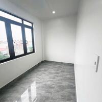 Chỉ 1 tỷ 980 triệu nhà 3 tầng 35m2 mặt đường Lệnh Bá, Quỳnh Cư